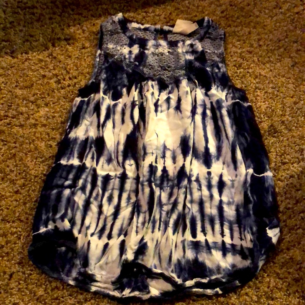 Classy fun summery tank top